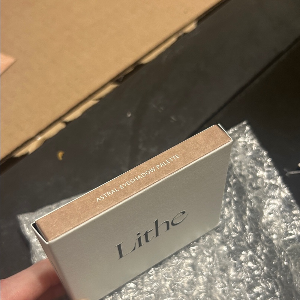 Lithe Astral Eyeshadow Palette - Brown Shades